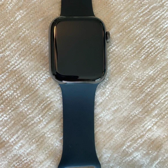 LIKE NEW | Series 7 Apple Watch | Titanium Case | 44mm | + Extra Bands - Picture 13 of 14